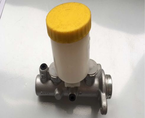OEM 46010-25g00 cilindro ASSY OEM # 46010-25G00 cilindro mestre de freio 46010-25G00 Ajuste para PICK UP (D21) 2.4 2.5 2.7 4WD cilindro mestre de freio bomba 46010-25G00 Para Nissan Navara Pickup 1986-2008