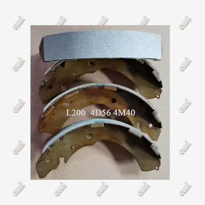 Sapatas de freio a tambor Mitsubishi L200 4600A106 4600A122 Pick Up DV26 4D56 4M40