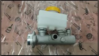 O cilindro mestre do freio 46010-VK101 se encaixa no caminhão NISSAN D22